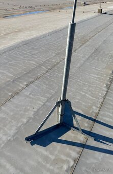Stoziar 3N pre antenu satelit plocha strecha Konzola - 2