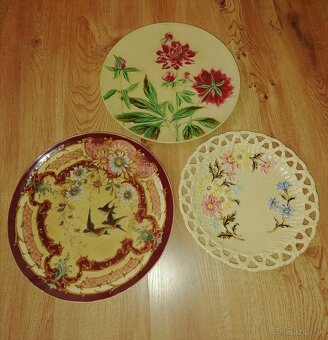 Majolikové taniere. - 2