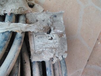 Kabel tvrdy hlinik AYKY 3x1,5 - 2