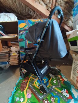 Vhodný do lietadla - 2