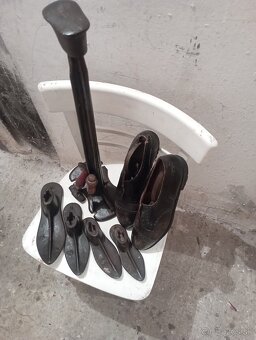 Starožitné obuvnícke kopyto sada+ topánky - 2