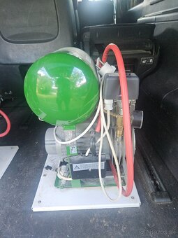 Predám bezolejový kompresor Ekom DK 50 10s - 2