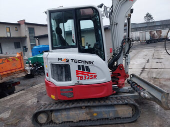 Takeuchi TB335R. - 2
