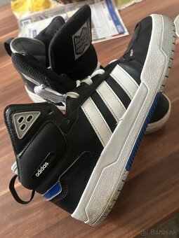 Adidas - 2