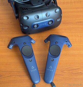 Predám HTC Vive Pro 2 Full Kit – špičková VR súprava - 2