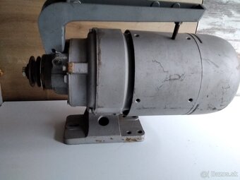 Predám elektromotor z obuvníckeho šijacieho stroja - 2