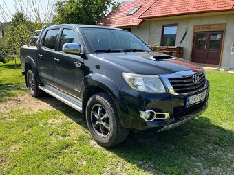 Toyota Hilux 3.0 D4D Invincible ,,REZERVOVANÁ,, - 2
