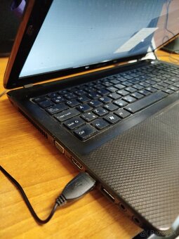 Predám Asus notebook - rezervované - 2