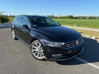 VW PASSAT R-LINE Variant 2.0 TDI DSG 4motion - 2
