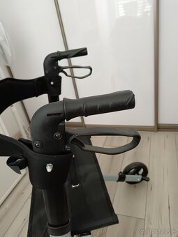 Skladacie chodítko nielen pre dôchodcov - 2