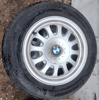 195/65 R15 - 2