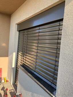 Tieniaca technika garážové brány plotové brány - 2