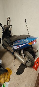 Predám Apriliu Sr50 - 2