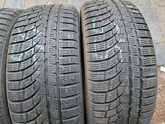 215/55 r17 nokian - 2