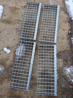 Pozinkované schody 60cm×24cm - 2