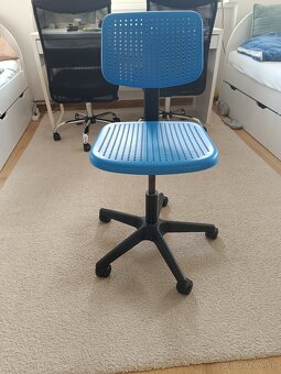 Predám detskú stoličku s kolieskami - 2