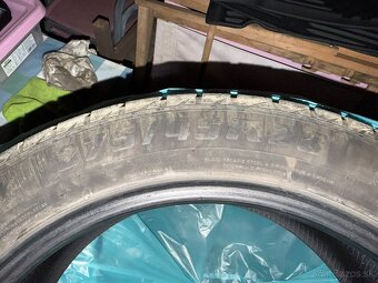 Zimne pneu 275/45 R20 - 2