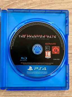 Metal Gear Solid V: Day 1 edition – PS4 (top stav, nová) - 2