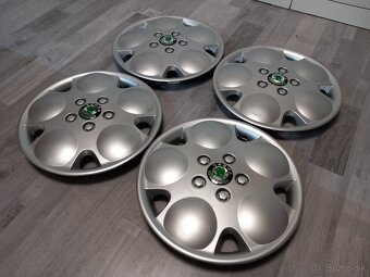 Dobové puklice Bouli, Škoda sada - 2