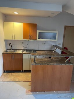 Kuchynská linka - 2