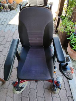 Predám elektrický invalidný vozík - 2