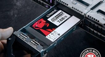 2,5\" Kingston DC600M Enterprise 1/2/4 TB - Extrém životno - 2