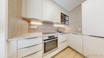 Dizajnový 2 izb . byt s loggiou a garážovým miestom PRÚDY - 2
