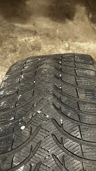 47. Michelin Alpine A4 215/55 R16 - 2