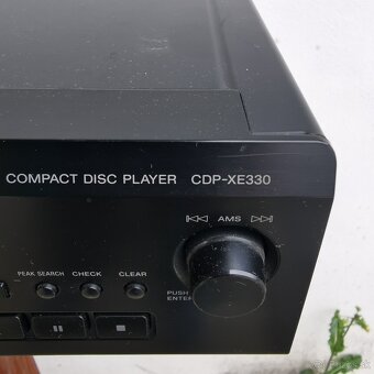 SONY CDP XE330 - 2