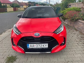 Toyota Yaris hybrid - 2