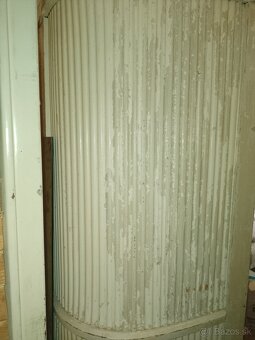 Predám krásnu bielú skriňu r.v. cca 1925 - 2