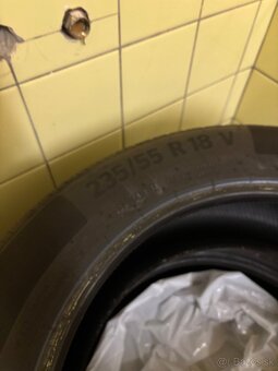 CONTINENTAL 235/55R18 - 2