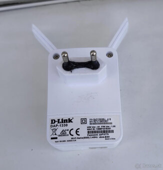WiFi extendery D-Link N300 DAP-1330 a Zyxel WRE2206 - 2