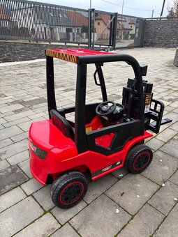 Hecht elektricke auticko - 2