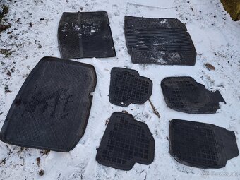 Sada gumených koberčekov Fabia 2 - 2