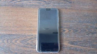 Honor 10 (Huawei Honor 10) - 2