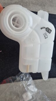 Vyrovnávacia nádobka - 2