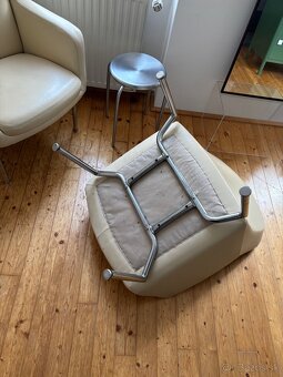 dve kožené kreslá - 2