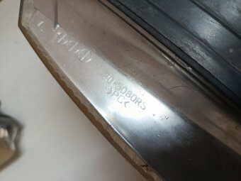 predne svetla passat b5 205080rs 30€ - 2