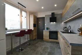 Zrekonštruovaný 3-izbový byt s lodžiou na Čermáni v Nitre - 2