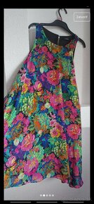 Krátke kvetinové šaty značky Ark&Co - 2