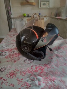 Prilba Schuberth c4 - 2