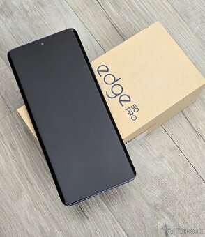 motorola edge 40 pro... - 2