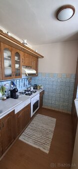 3-izbový s garážou a záhradkou - 2