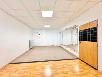 Na prenájom kancelária 42 m2 s umývadlom - na Vysokoškoláko - 2