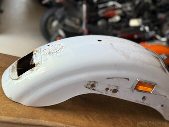 zadný blatník Harley‑Davidson Sportster 883 (rok 2008) - 2