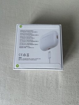 Apple Slúchadlá AirPods 2 Pro (2. Generácia) - USB C - 2