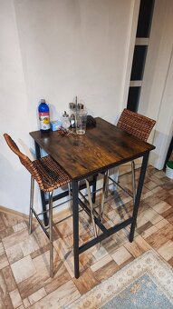 Barový stôl a stolicky - 2