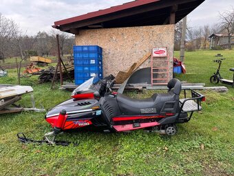 Snežný skúter Yamaha Vmax 600 - 2