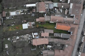 3-IZB. RODINNÝ DOM, SVÄTÝ JUR, VEĽKÝ POZEMOK - 2